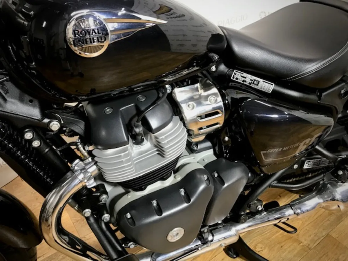 Royal Enfield Super Meteor 650 - Image 4