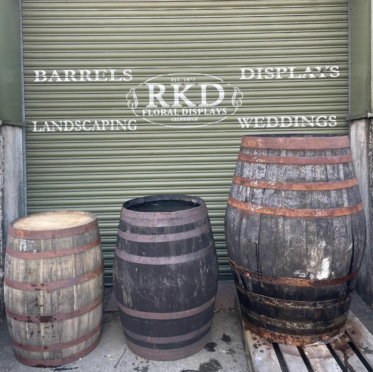Whiskey barrels planters/ large planters/ barrels - Image 3