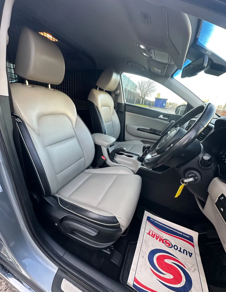 212 Kia Sportage High Spec Commercial - Image 3