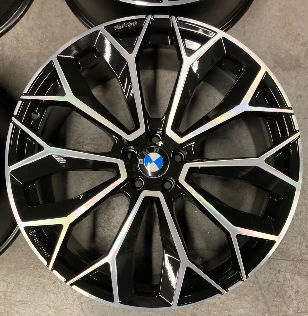 BMW X5 AEZ LEIPZIG 22 INCH  ALLOY WHEELS - Image 4
