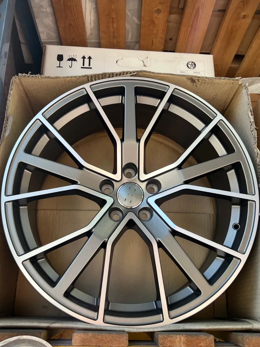 20” rs Audi a6 a7 alloys and tyres