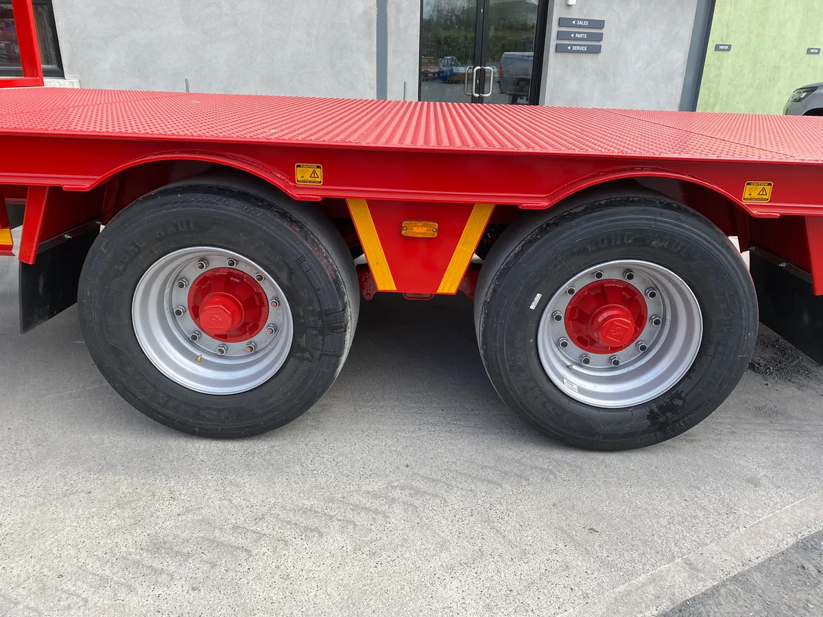 Broughan 24ft bale trailer - Image 4