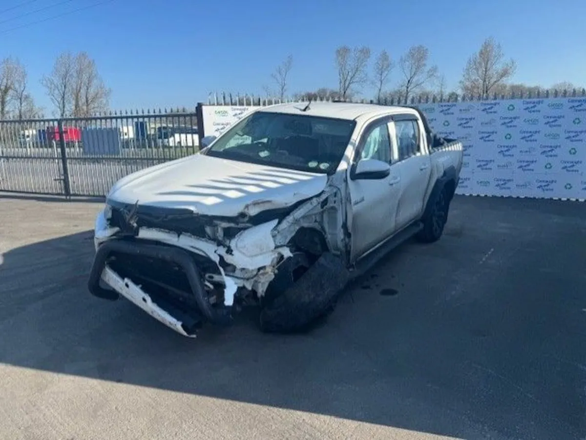 2018 TOYOTA HILUX 2.4D JUST IN FOR BREAKING - Image 2