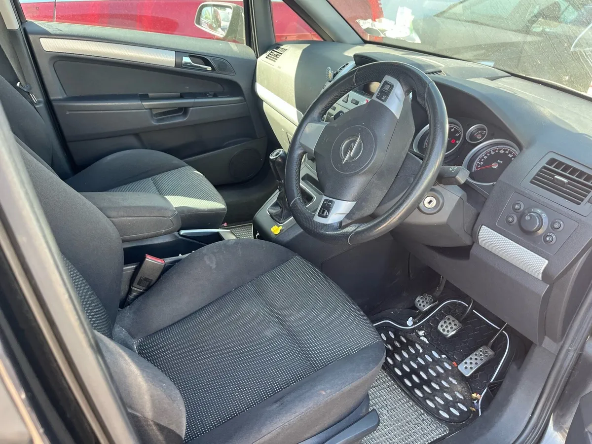 Opel Zafira - PARTS - Image 3