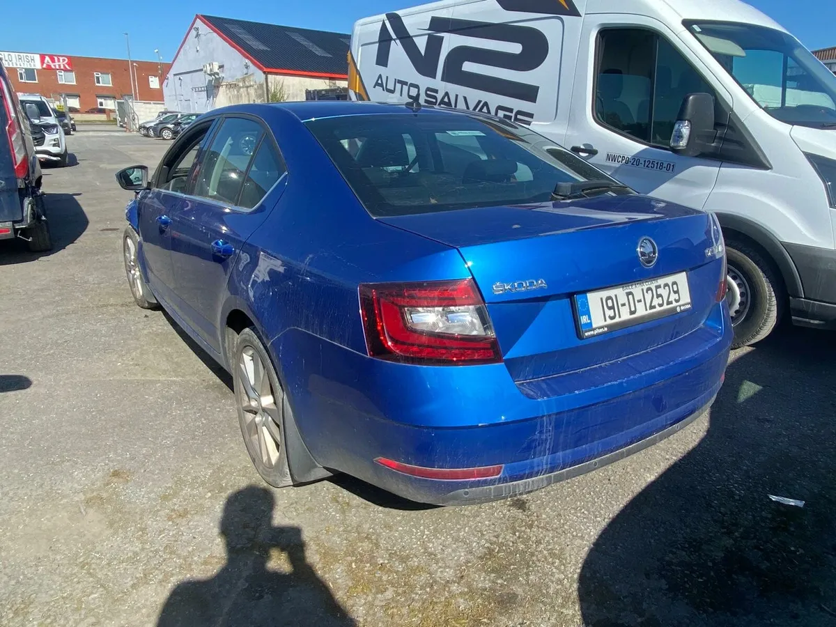Skoda octavia 2019  some parts included - Image 2