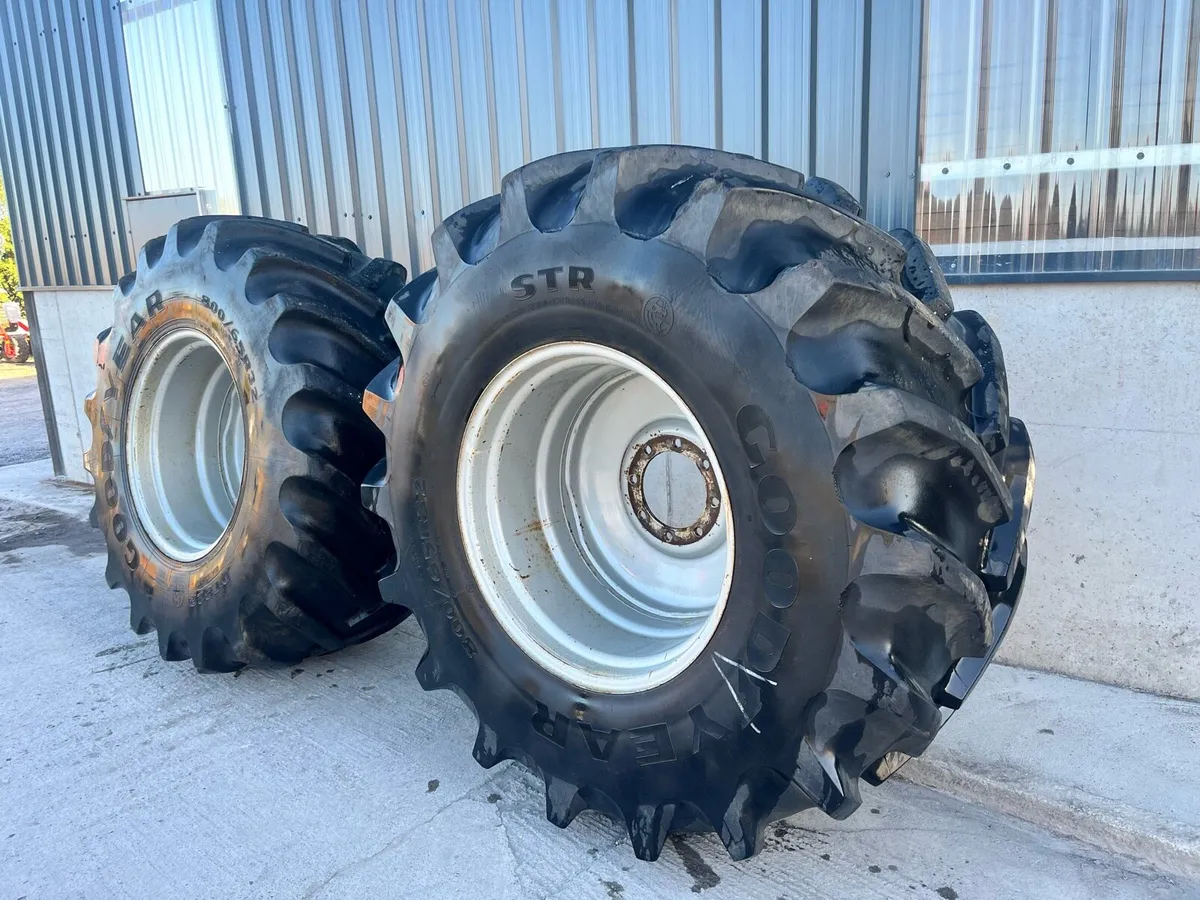 Goodyear 800/65/32 - Image 1