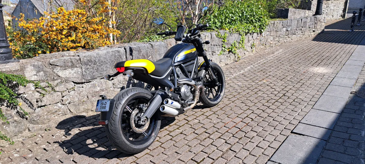 2015 Ducati 800 Scrambler - Image 3