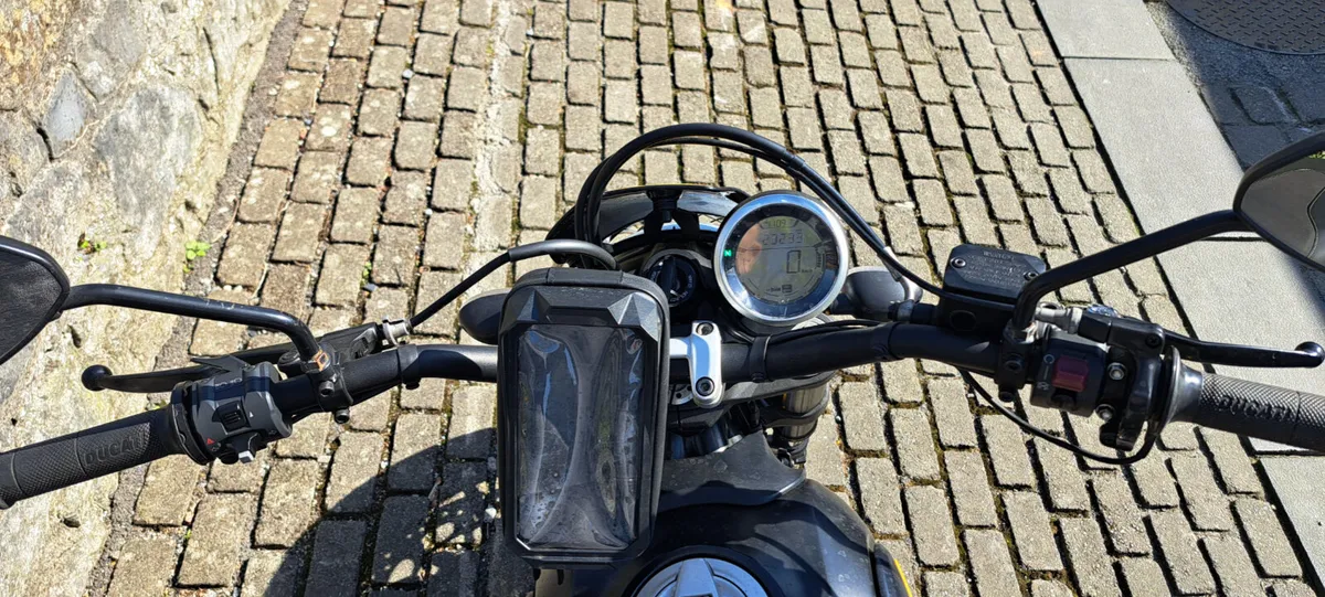 2015 Ducati 800 Scrambler - Image 4