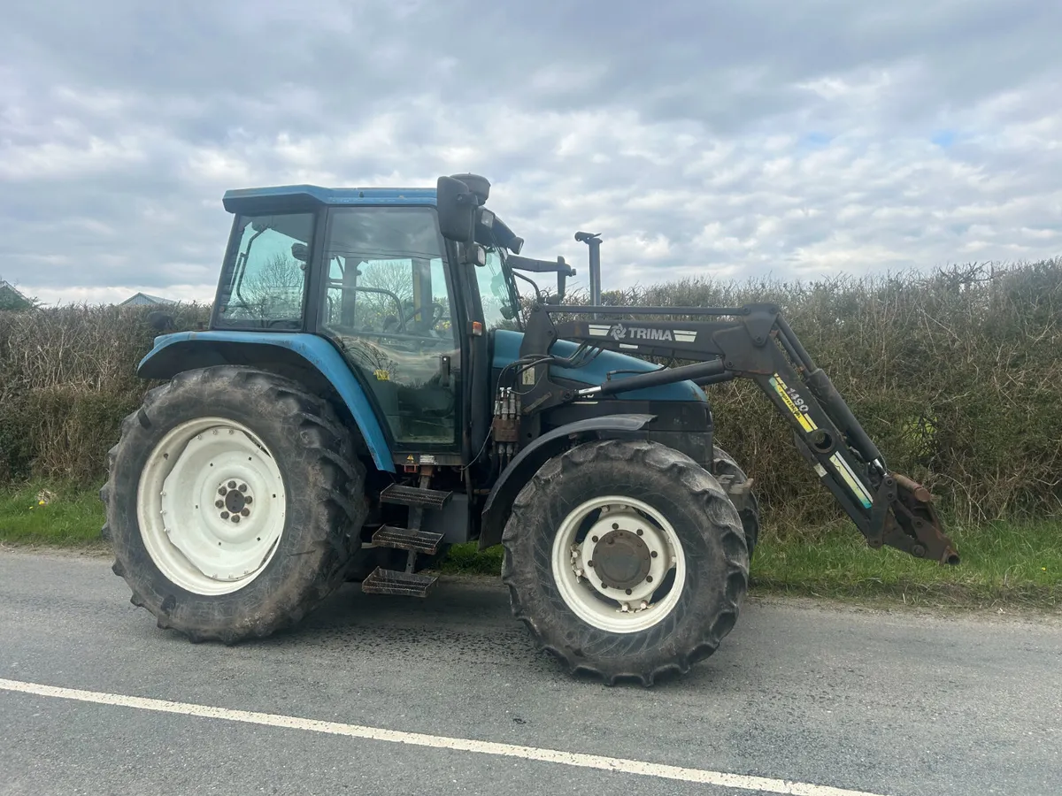 New Holland TS100 - Image 2