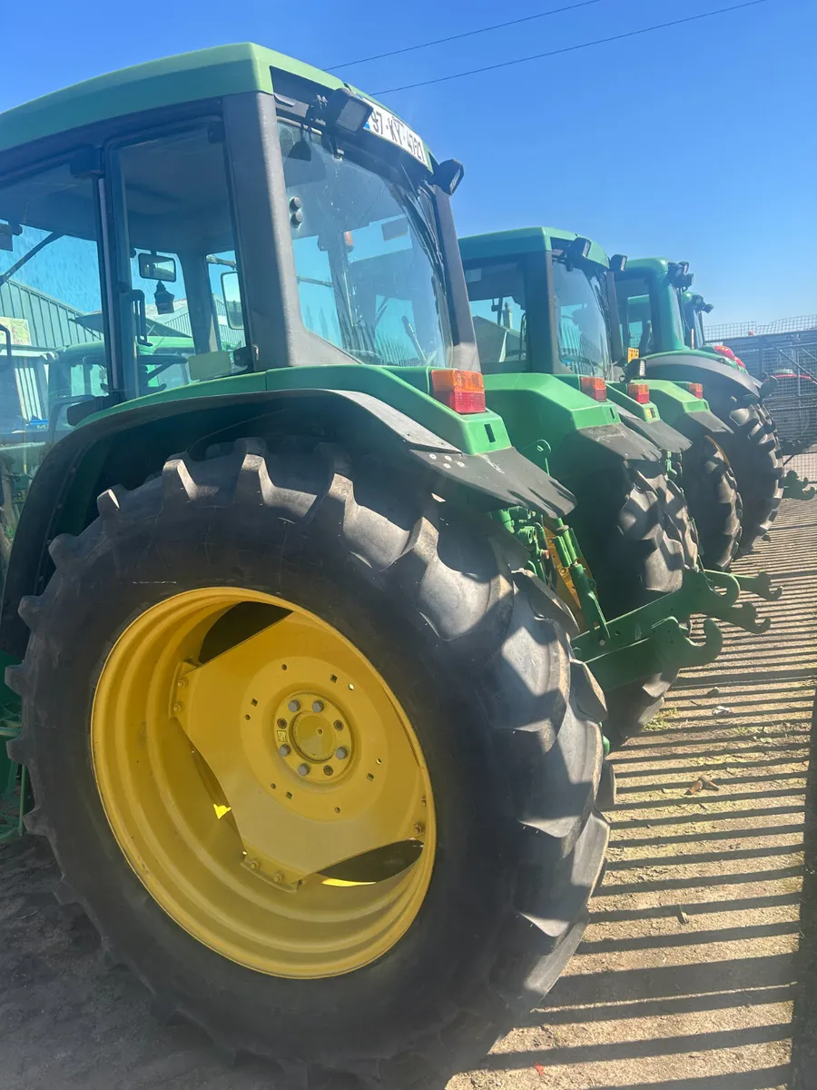 John Deere 6400 - Image 4