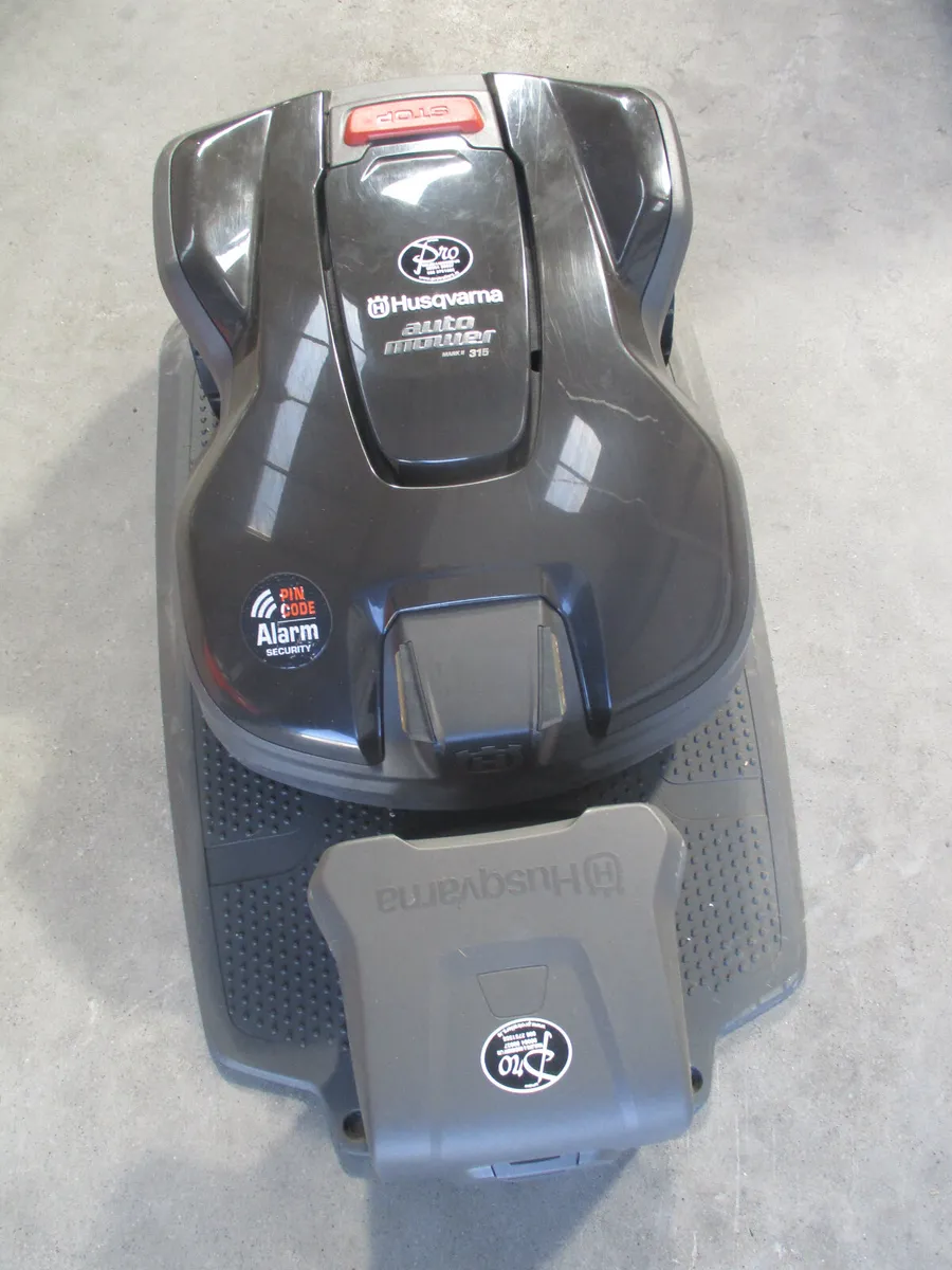 Husqvarna 315 robotic mower - Image 1
