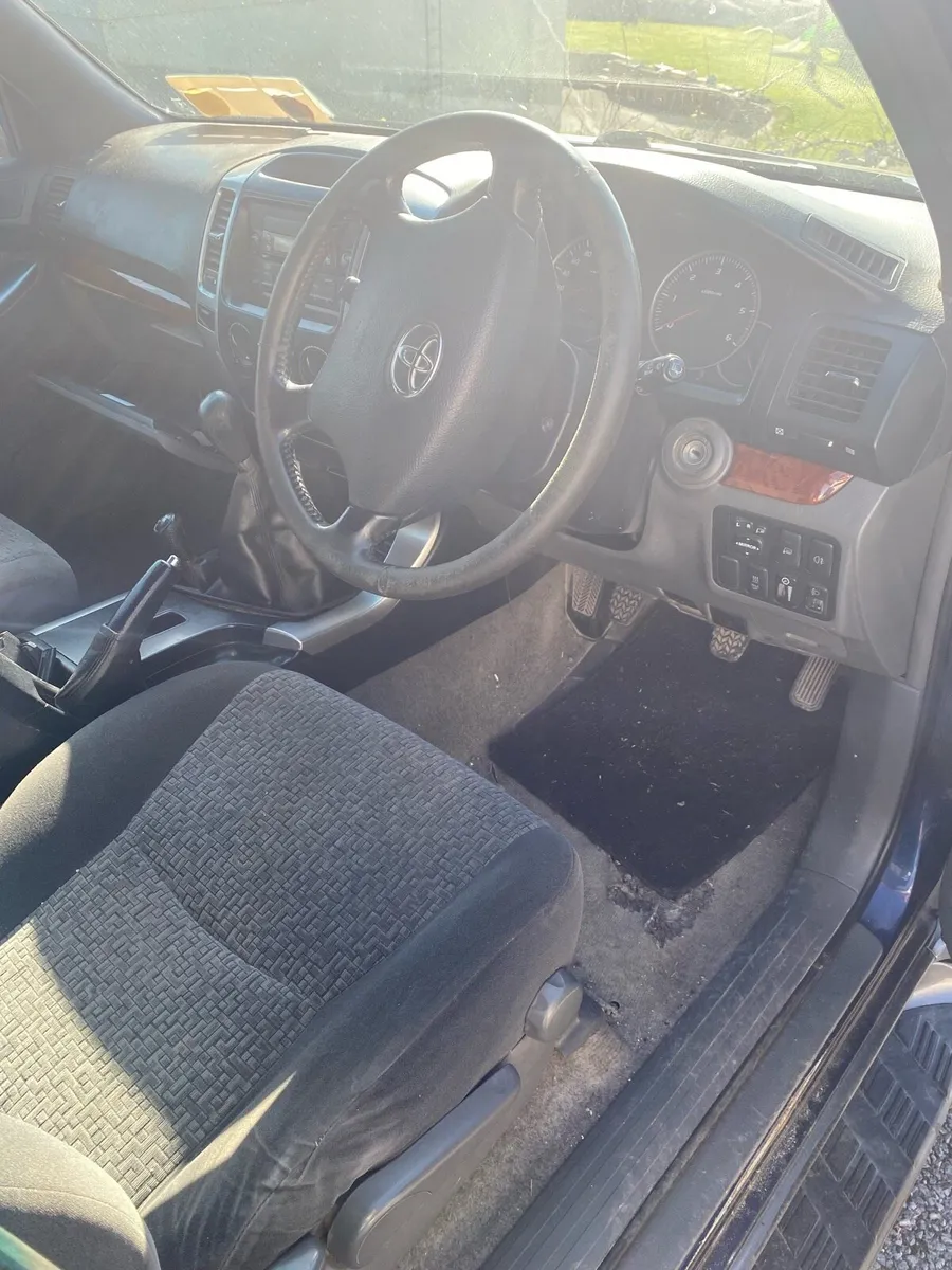 Toyota Landcruiser - Image 4