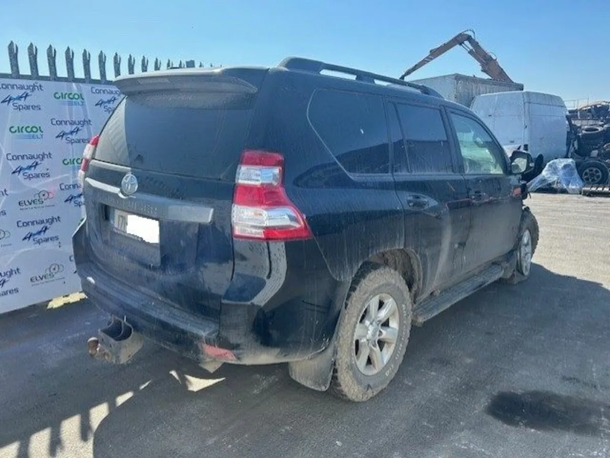 2017 TOYOTA LANDCRUISER 2.8D JUST IN FOR BREAKING - Image 2