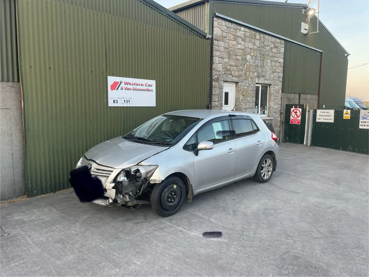 2012 Toyota auris 1.4 d4d for dismantling