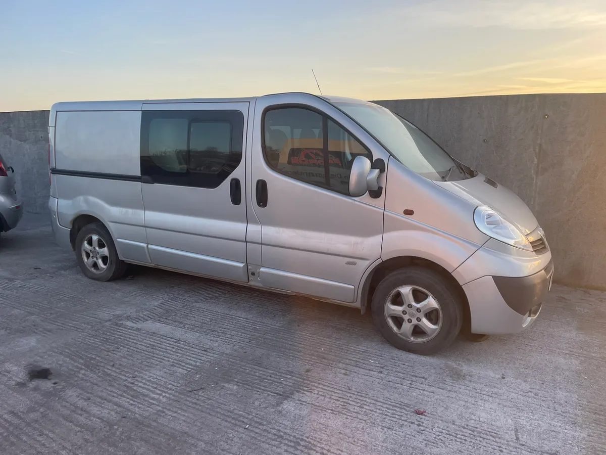 141 Renault traffic crew cab for dismantling - Image 1