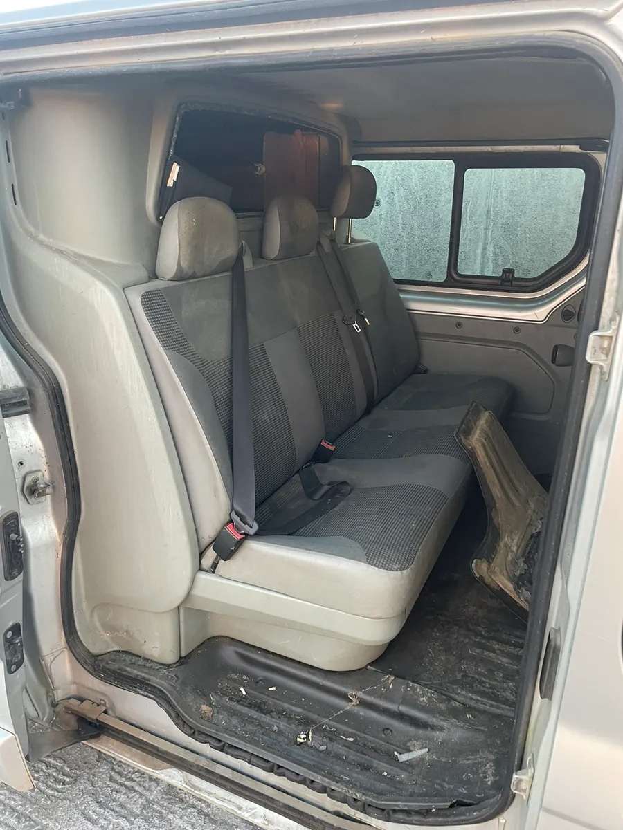 141 Renault traffic crew cab for dismantling - Image 2