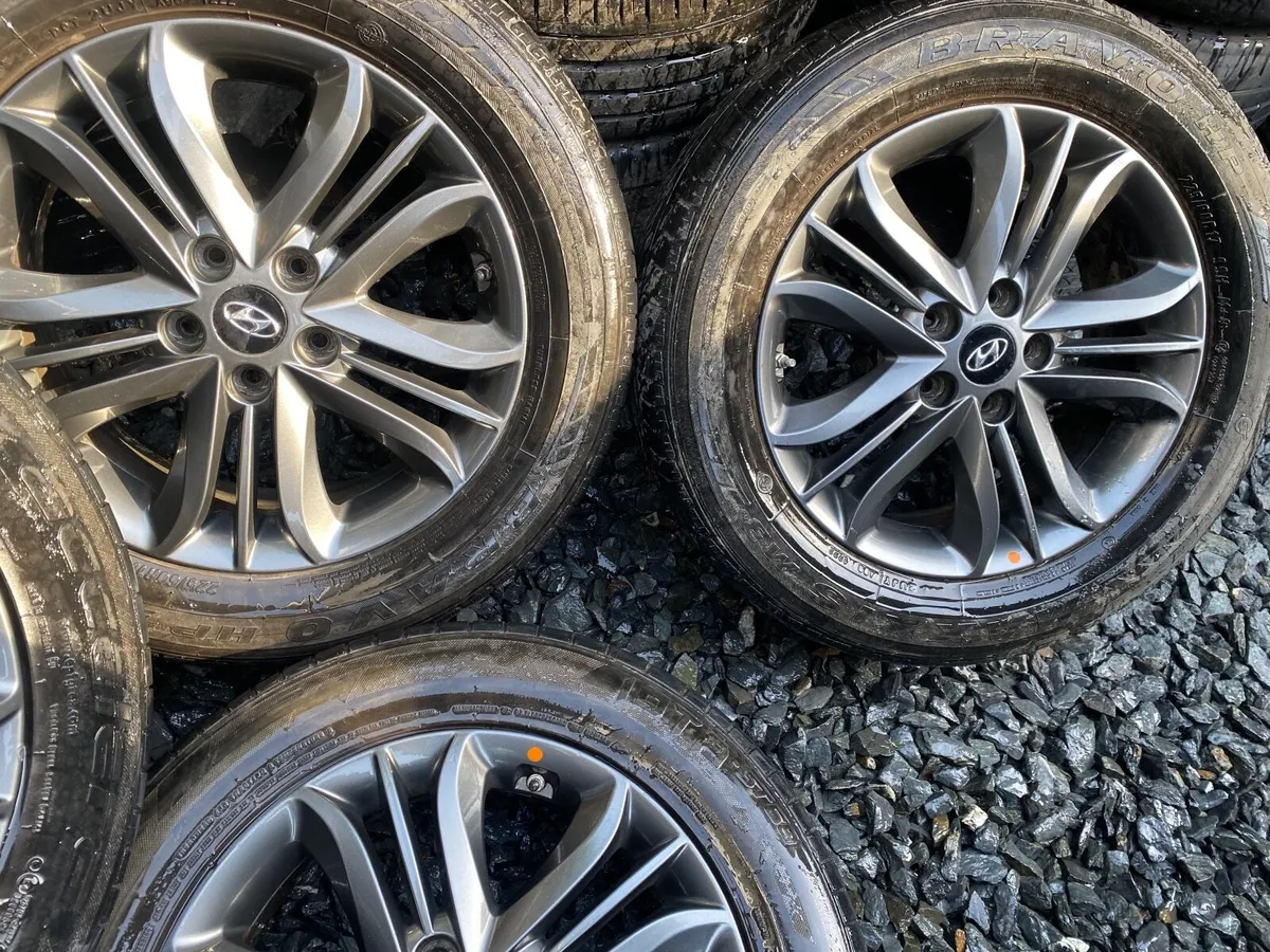 OEM Hyundai Alloys 17inch 5x114.3 - Image 4