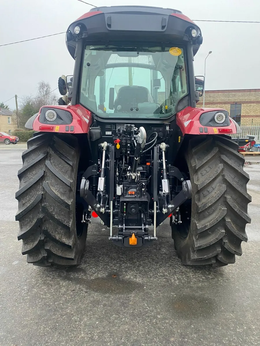 New McCormick X6.413 tractor - Image 4