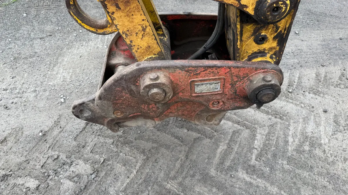 Komatsu PC138US Excavator - Image 3