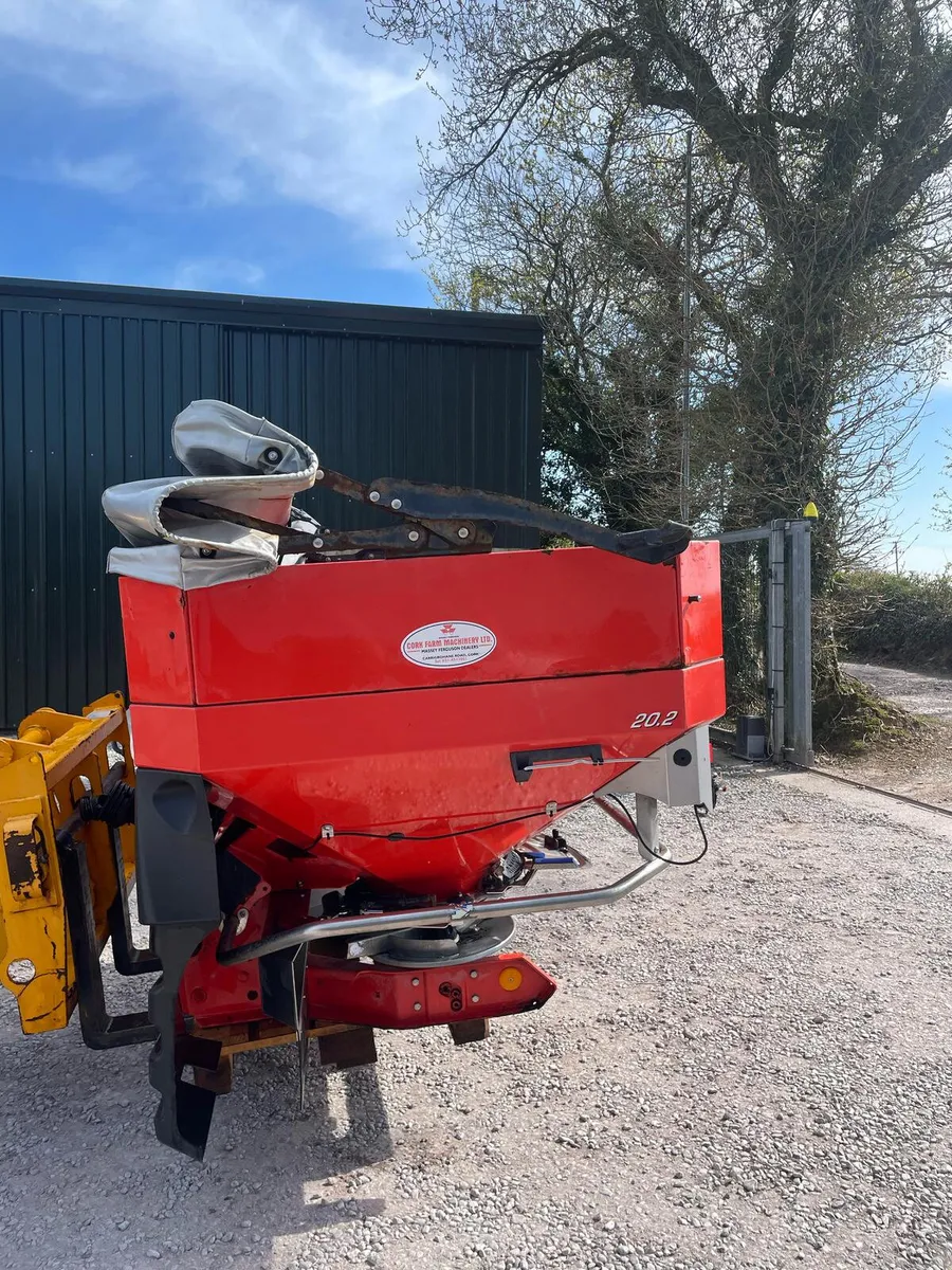 Rauch Fertelizer spreader - Image 3