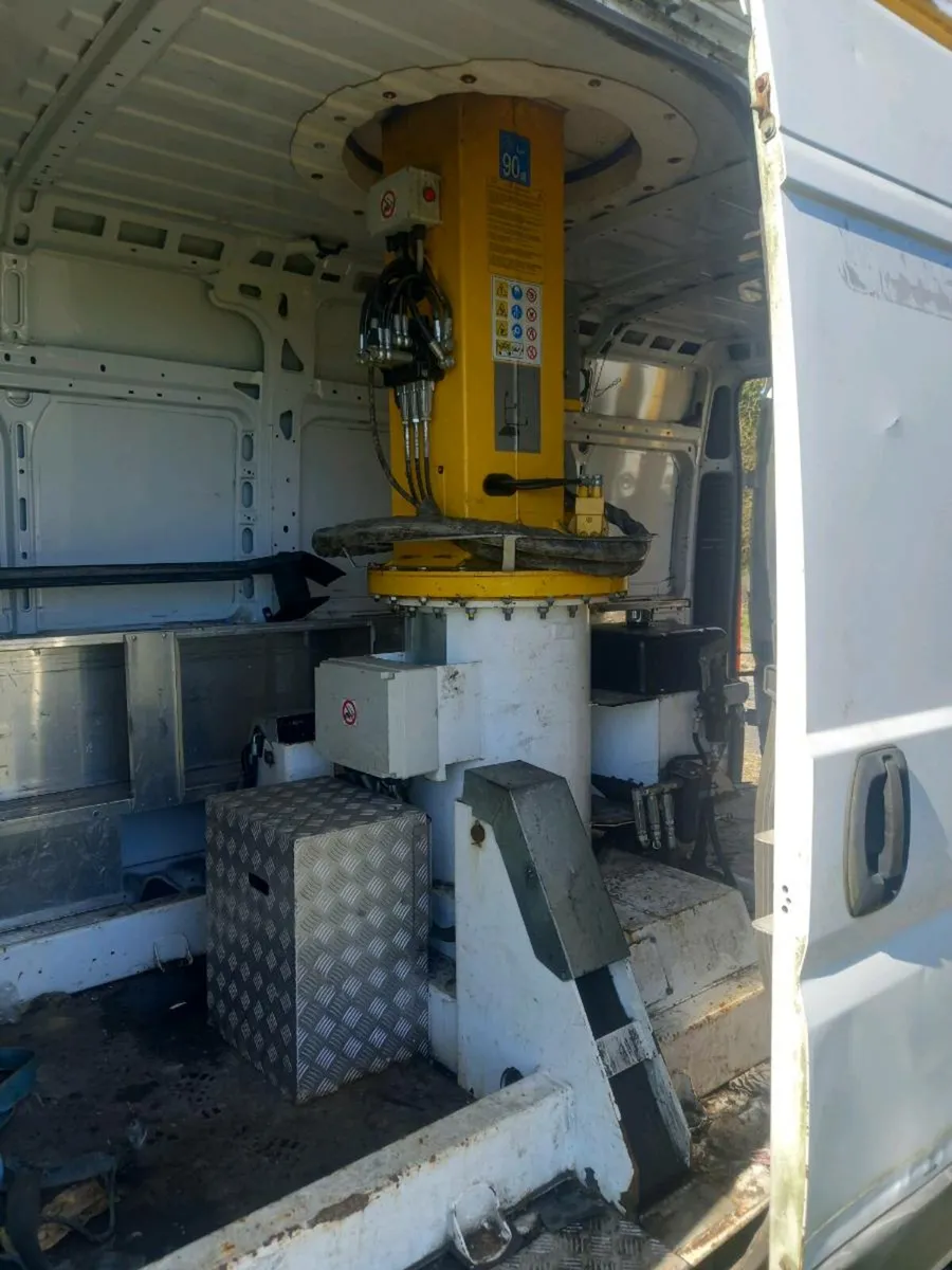 Fiat ducato  cherry picker and shell - Image 4