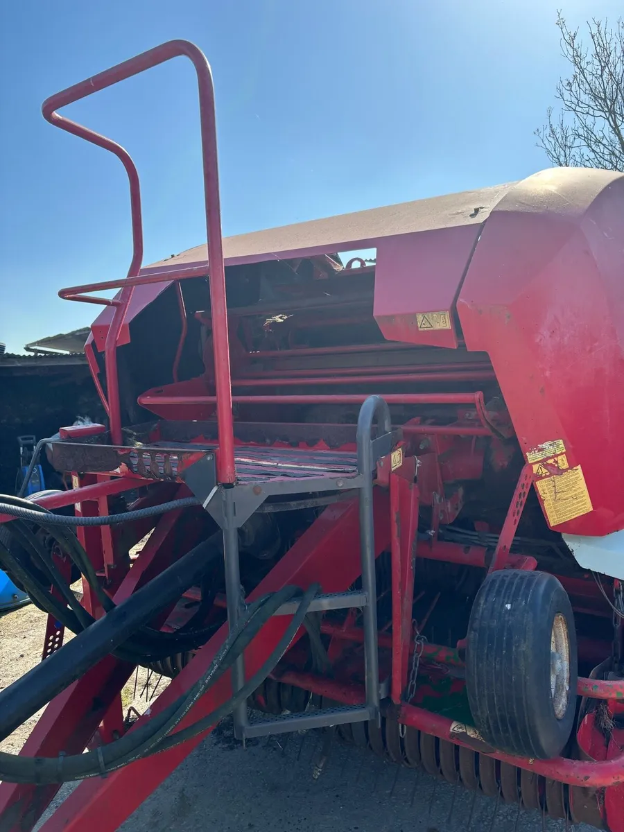 Welger245 baler - Image 3