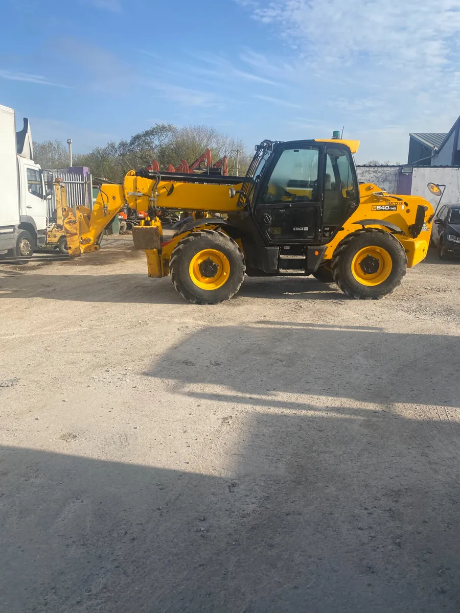 2019 JCB 540-140 - Image 1