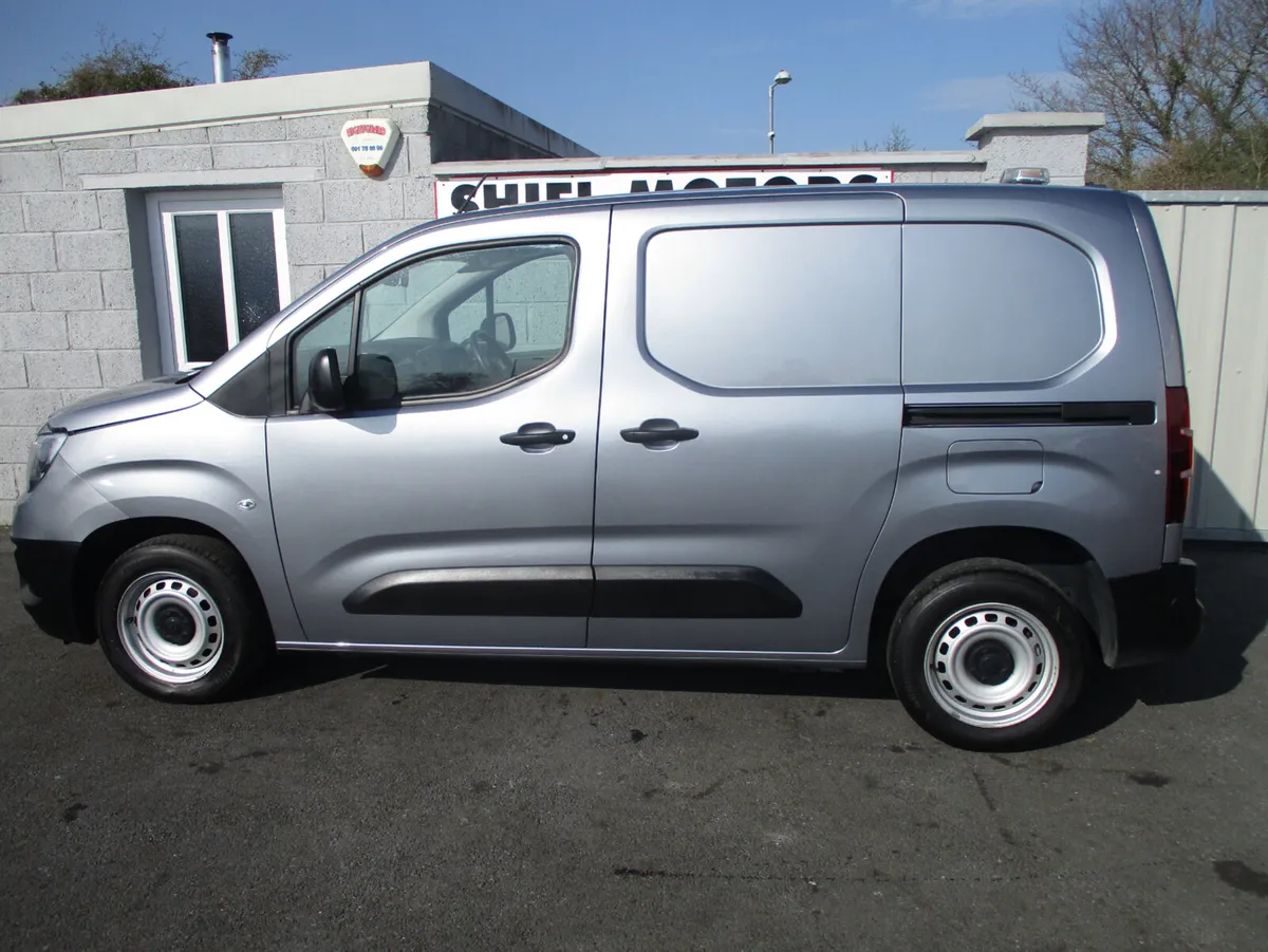 OPEL VAUXHALL COMBO VAN 2021 - Image 3