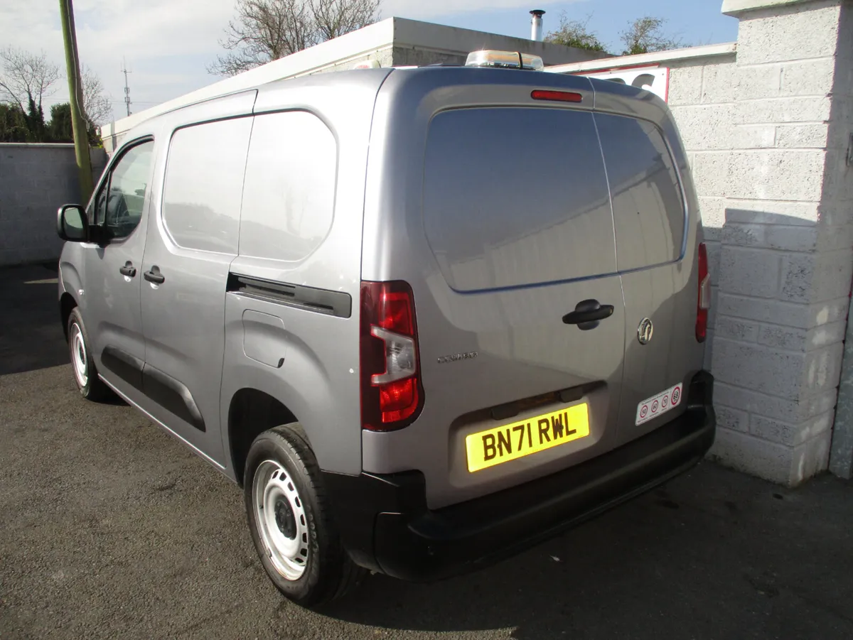 OPEL VAUXHALL COMBO VAN 2021 - Image 2