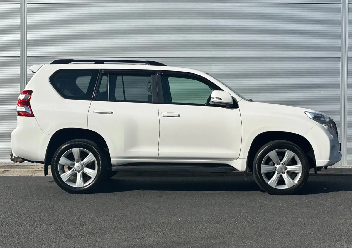 Land Cruiser Business *€333  *Auto *Mint - Image 3