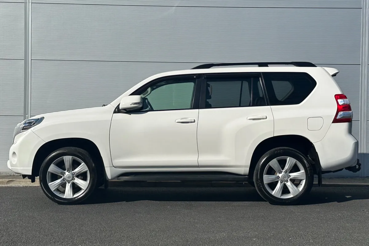 Land Cruiser Business *€333  *Auto *Mint - Image 4