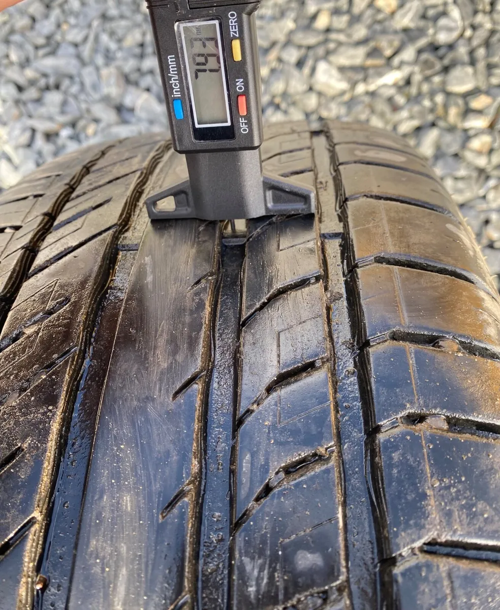 18inch  5x108 Genuine Ford Focus ST-Line - Image 4