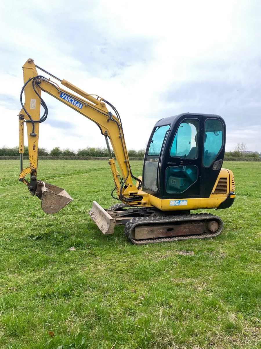 4 Ton Digger - Image 2
