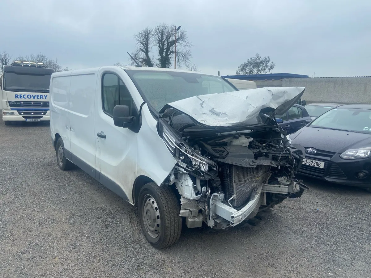 241 and 192 Renault traffic for breaking - Image 4