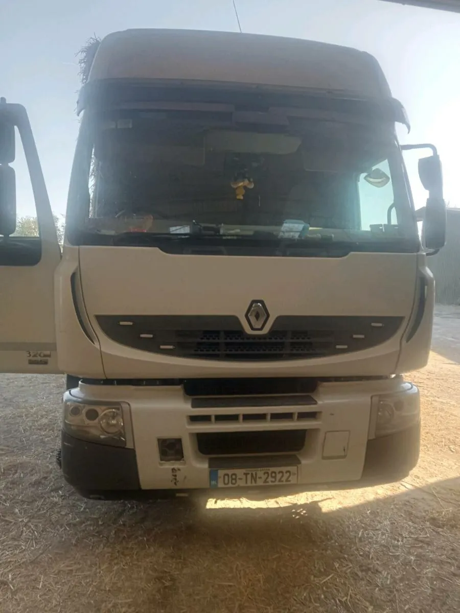Renault Truck for sale - Image 3