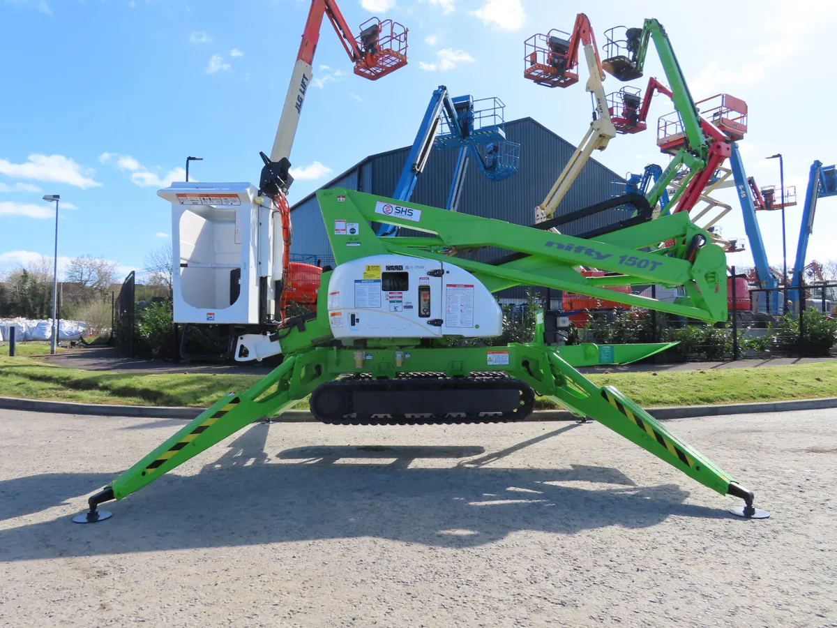 Nifty Niftylift 140TD Tracked Access platform - Image 2