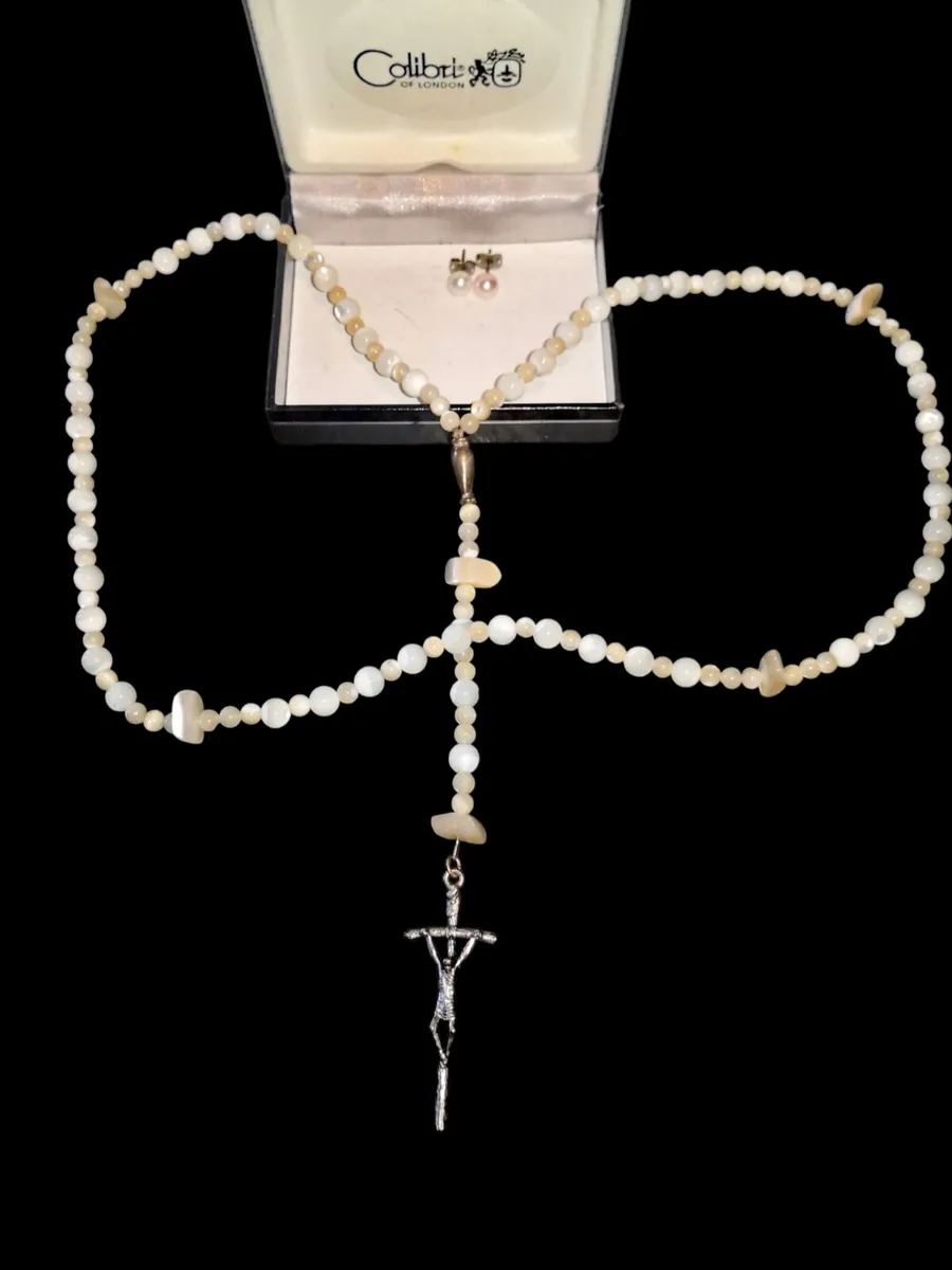 Vintage mother of pearl rosary necklace and studs - Image 1