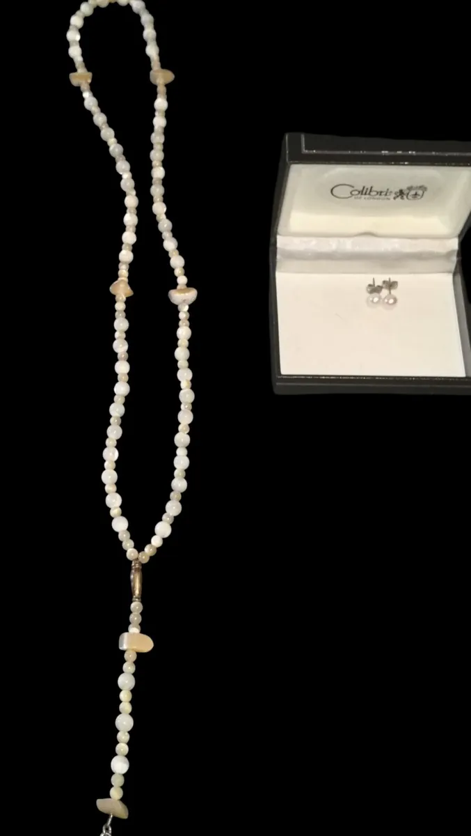 Vintage mother of pearl rosary necklace and studs - Image 2