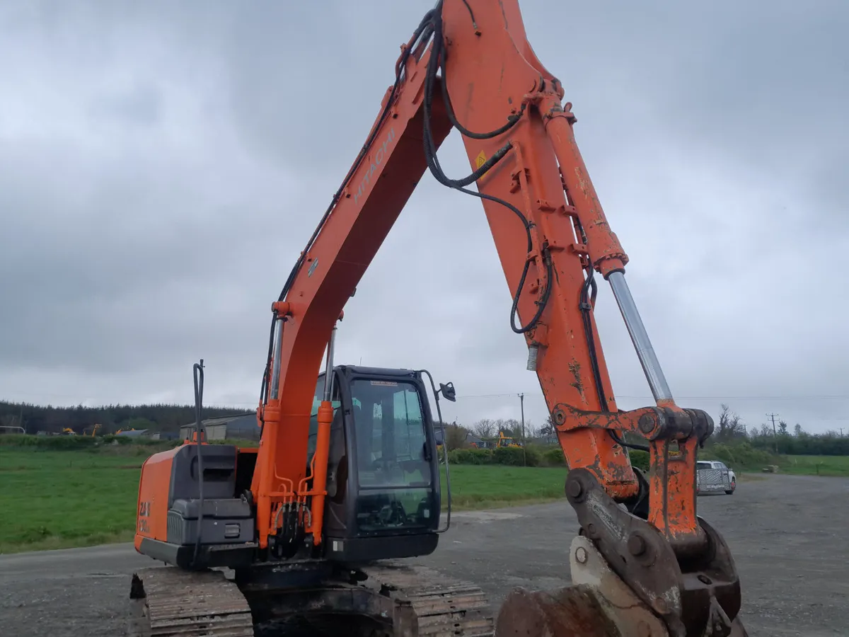Hitachi Zaxis 130-5 2013 (17943) - Image 1
