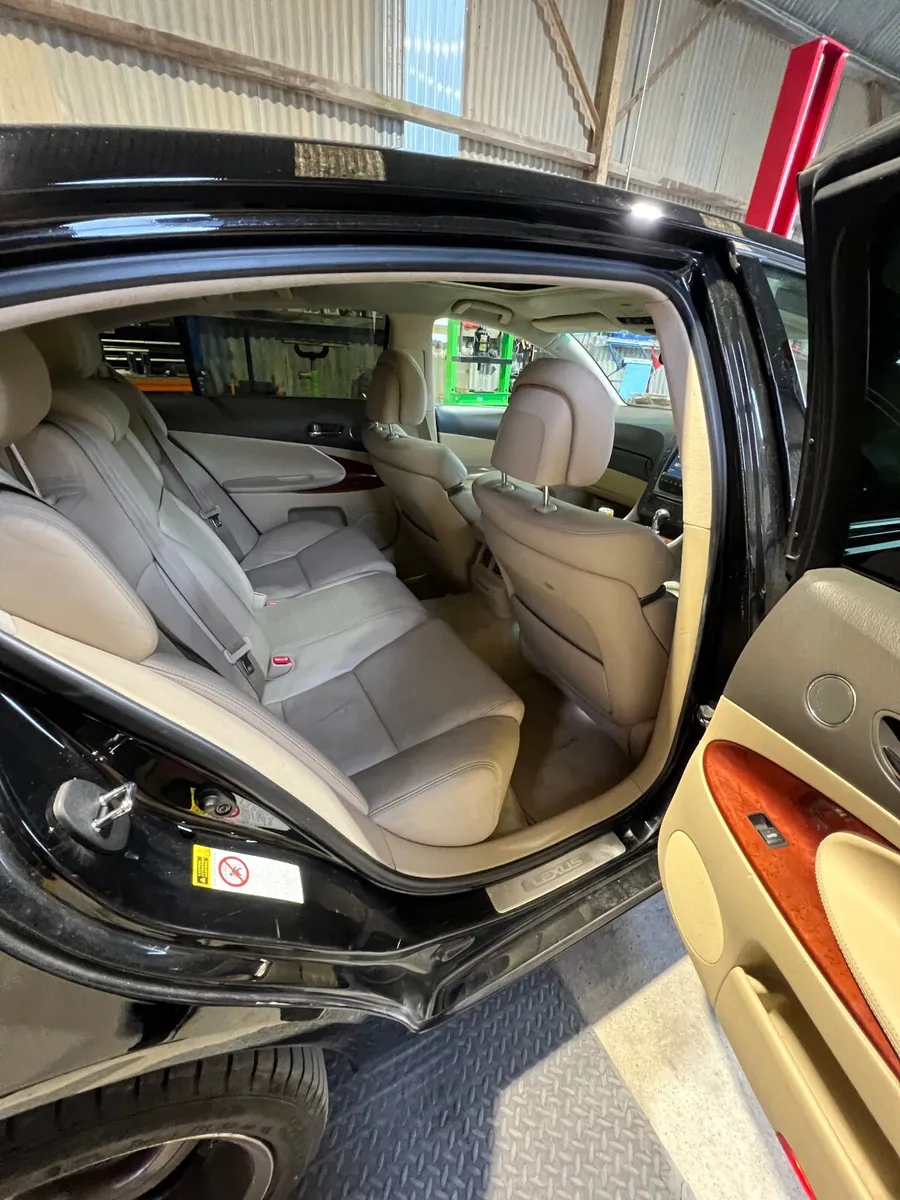 Lexus GS 2008 for parts or repair - Image 2