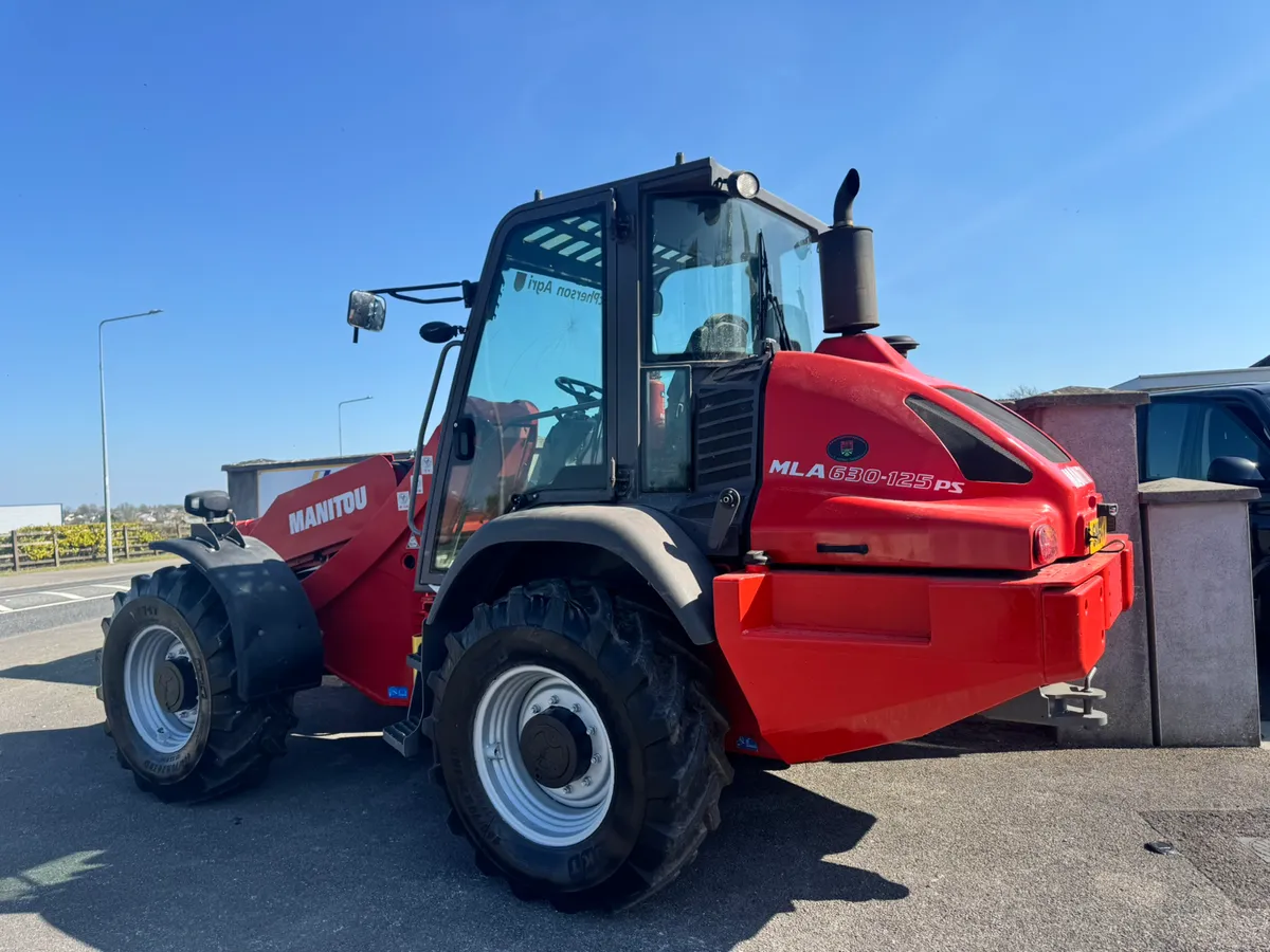 142 Manitou Pivot Steer Like NEW - Image 2