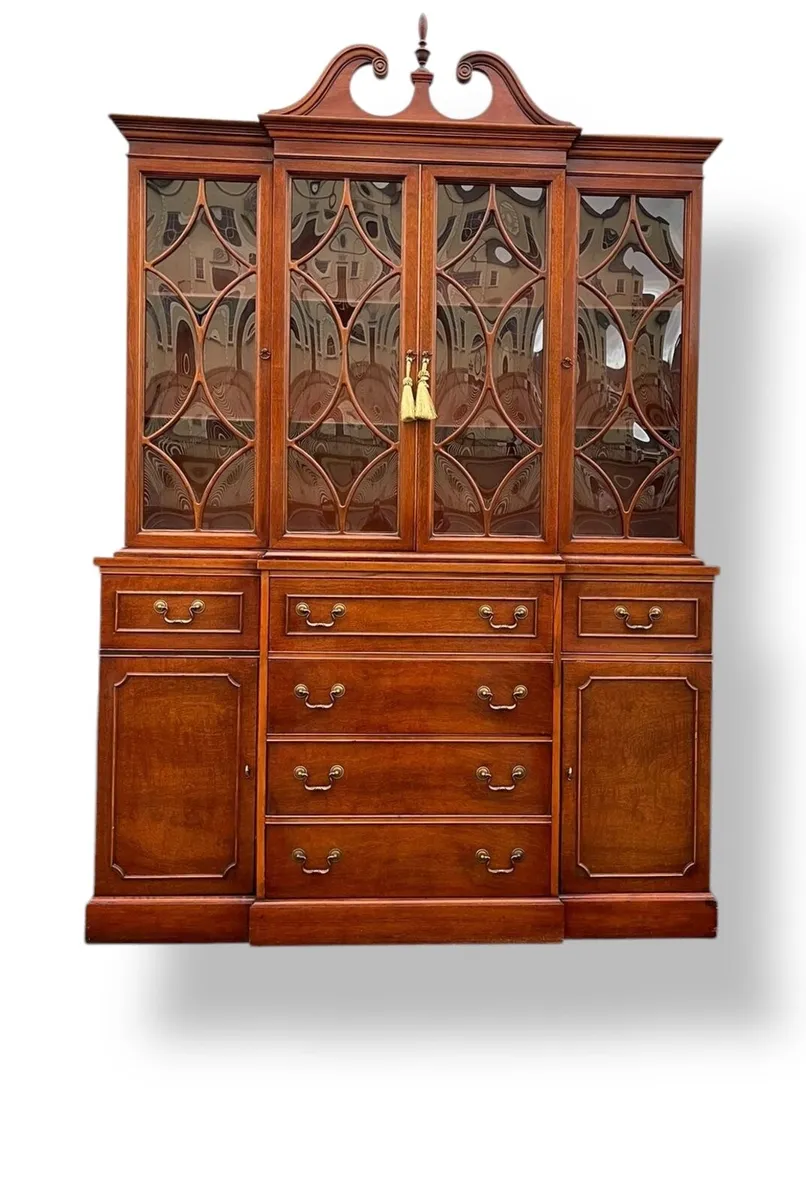 Mahogany break front library bookcase - Image 1