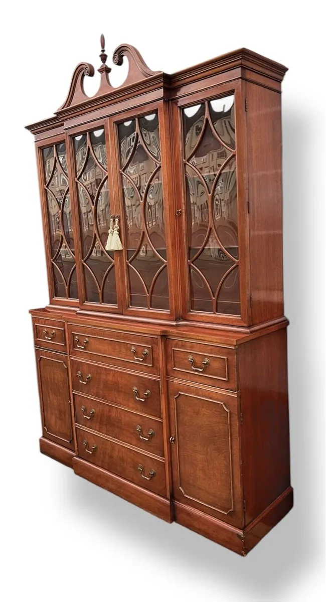 Mahogany break front library bookcase - Image 2