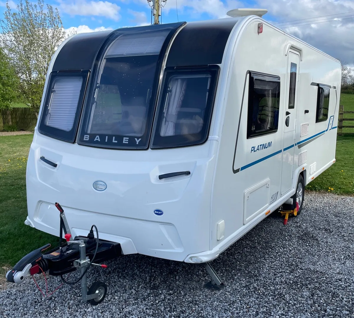 2019 Bailey platinum edition 642 - Image 1