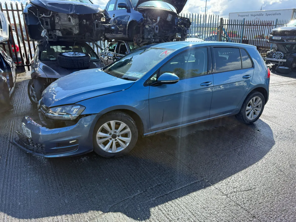 2014 VW GOLF 1.2TSI AUTO BREAKING
