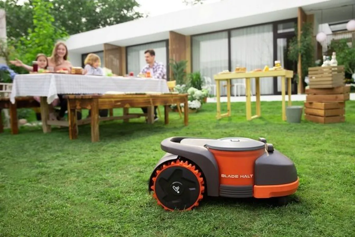 Segway Wireless Robotic Lawnmower - Image 1