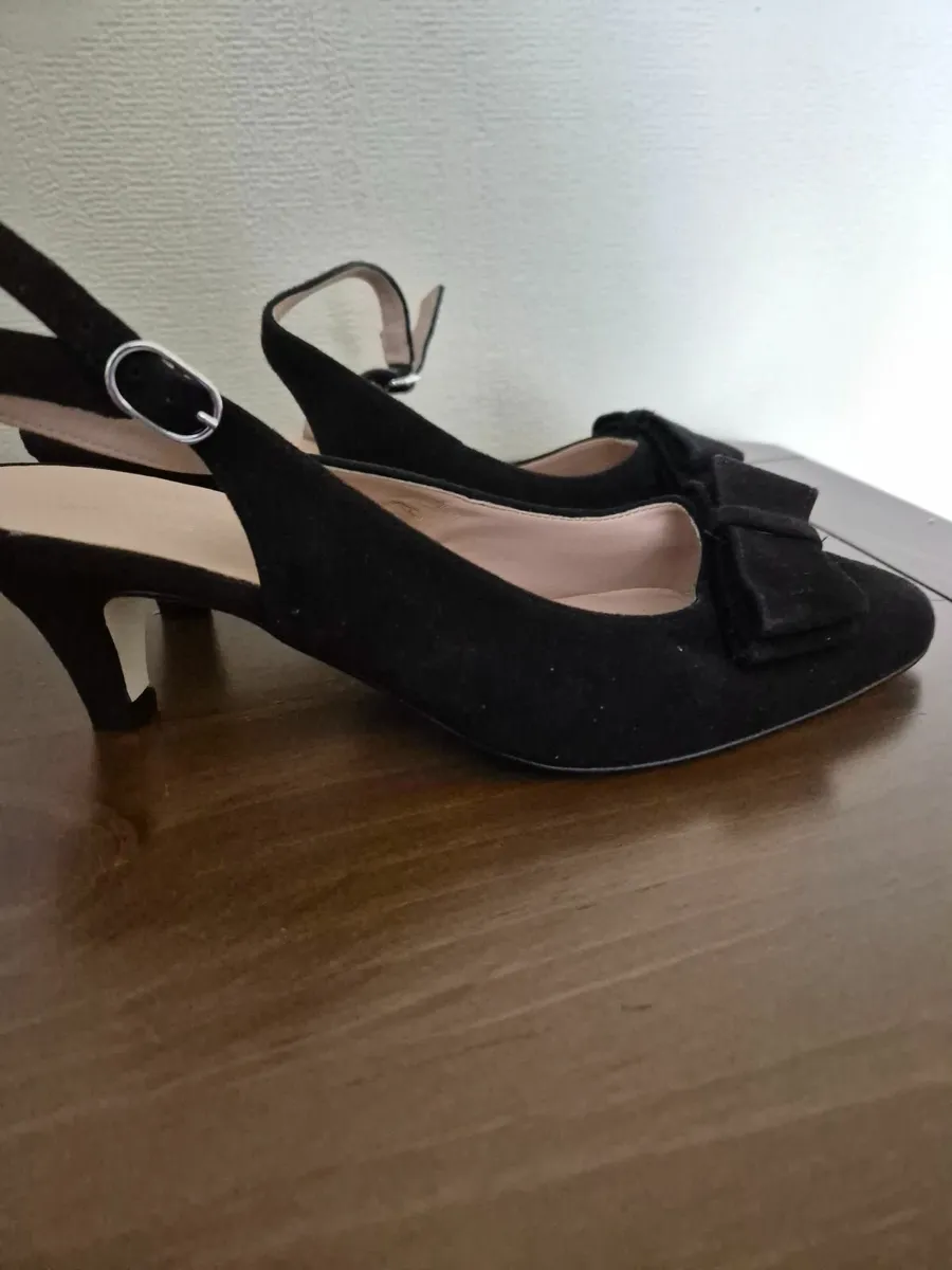 LADIES SHOES - Image 1