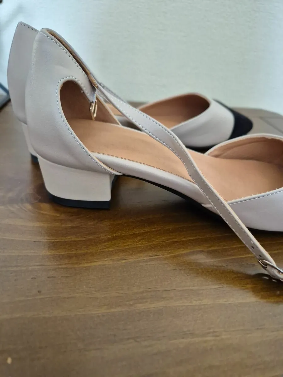 LADIES SHOES - Image 3