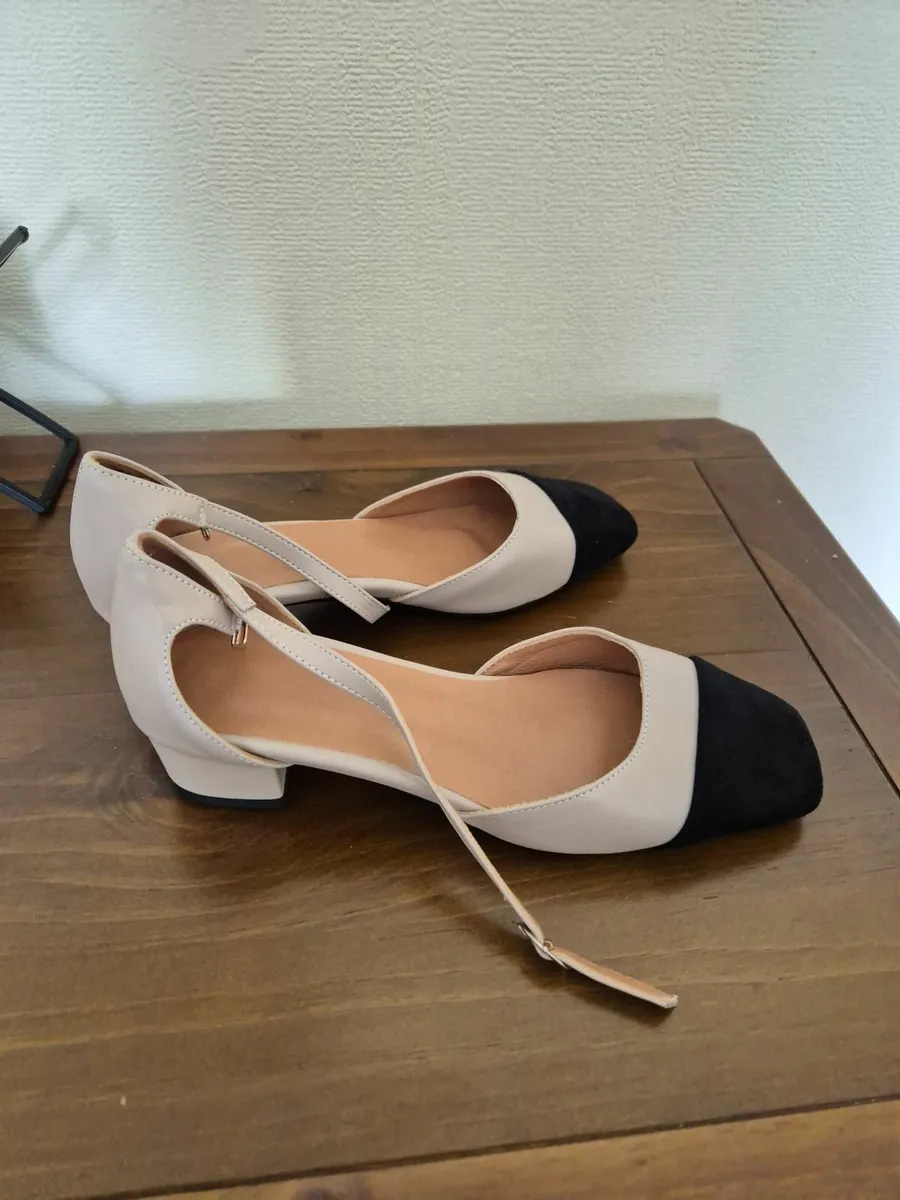 LADIES SHOES - Image 1