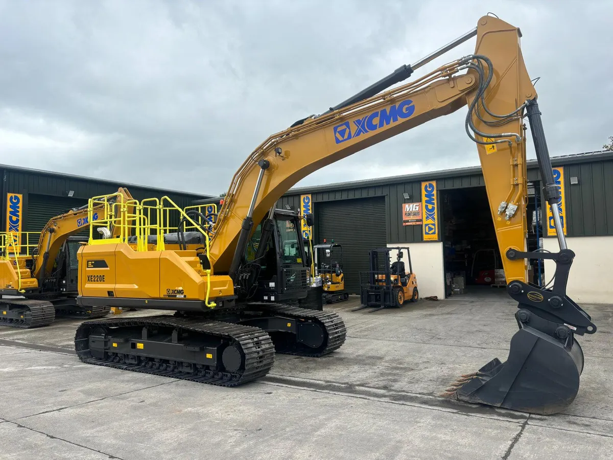 Brand New XCMG XE220E - Image 3